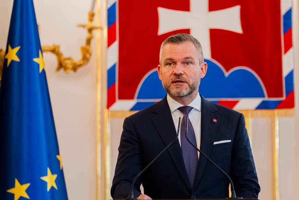 Zrušenie povinnej úpravy odpadov ešte musí odobriť prezident. Veto použil už viackrát